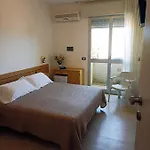 Hotel La Playa 2*