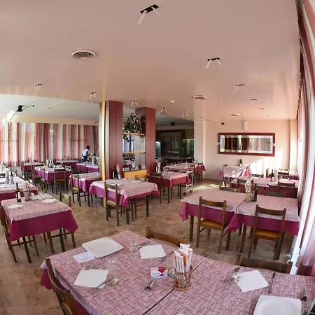 Hotel La Playa Cervia