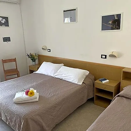 La Playa Hotel